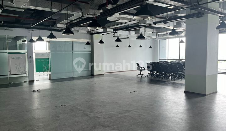 Office Space for Rent in Mampang, 256 Sqm, Open Space, Minimal Renovation Needed Office Space for Rent in Mampang, 256 Sqm, Open Space, Minimal Renovation Needed