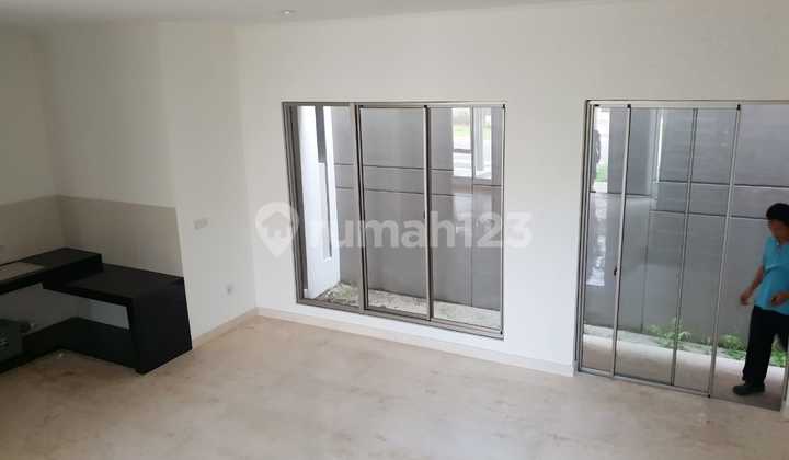 Di Jual Rumah Bagus di Golf Island Pik, Luas 8X15 2