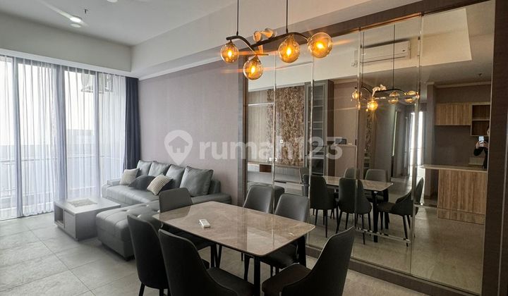 Disewakan Condominium Menara Jakarta, Furnish, 3 BR