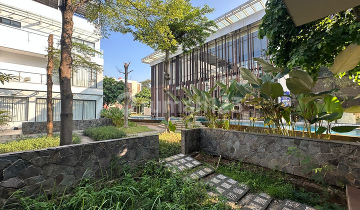 Rumah Mewah di Ancol 2