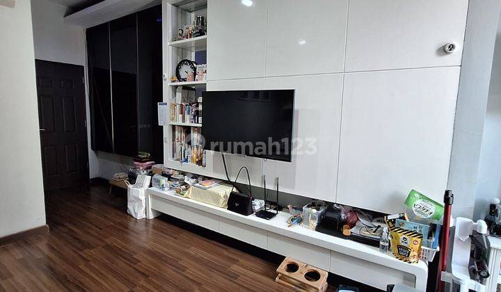 Rumah Bagus 3 Lantai di Pluit, Siap Huni, Semi Furnish 1