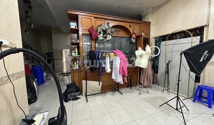DI JUAL RUMAH DURI PULO BANGUNAN 4 LANTAI KOKOH 2