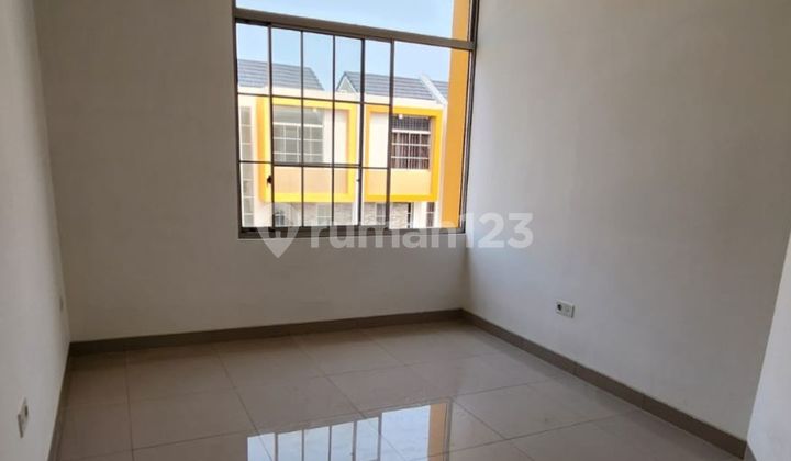 3-Story House @ Arcadia Cluster 3-Story House @ Arcadia Cluster