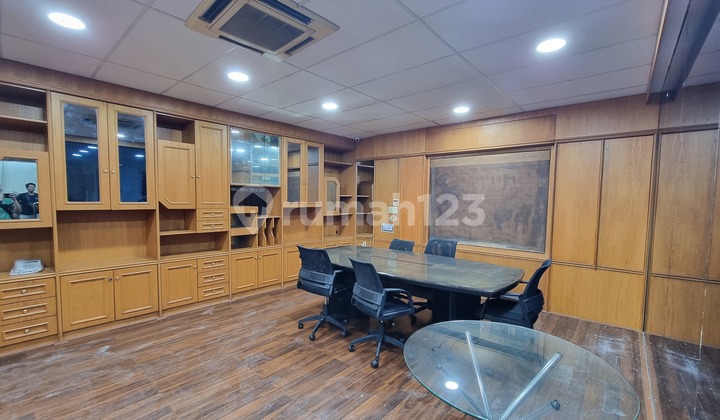 Ruko Gandeng Pangeran Jayakarta Hadap Jalan Raya Bonus Penyewa