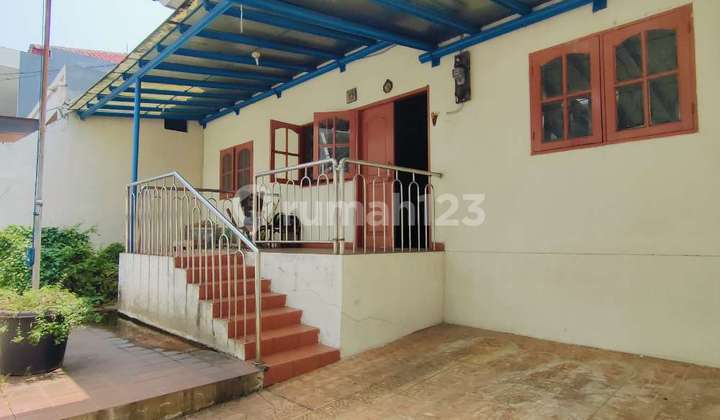 Pluit House, Land Size Approximately 200 M2, Good Location