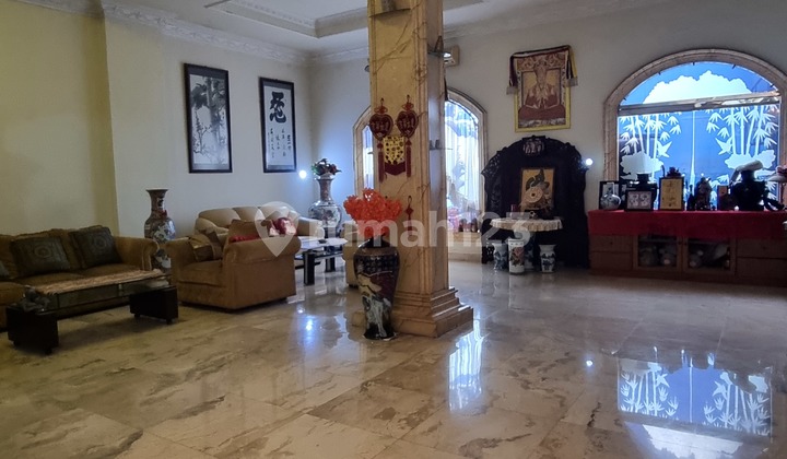 Katamaran Corner House Good Location 400+ M2