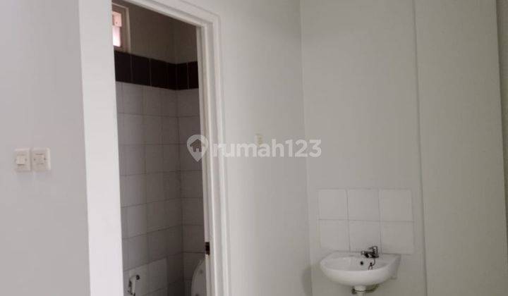 Ruko Semanan Plaza De Lumina Hadap Jalan Raya 2