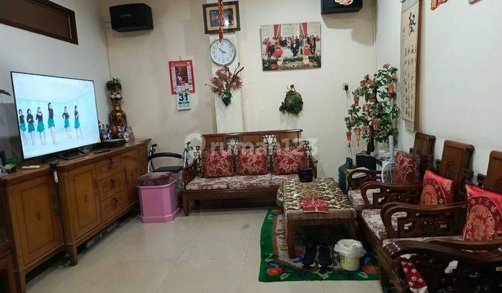 Rumah Tua Muara Karang Lokasi Bagus 1