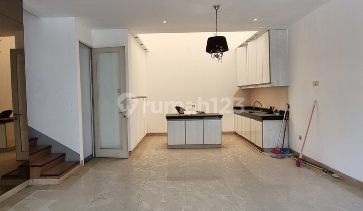 Rumah Pik Layar Permai 8x15 3 Lantai Minimalis