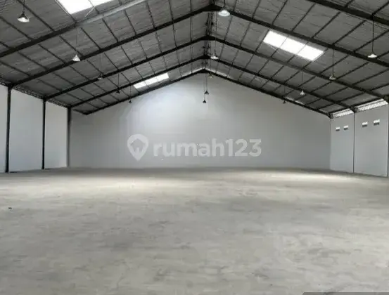 GUDANG DI BUNG TOMO DENPASAR TRONTON BISA MASUK ( GD984)  2