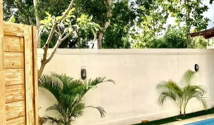 VILLA TROPIS MINIMALIS LANTAI 2
DENGAN PEMANDANGAN GUNUNG DAN
SAWAH HIJAU YG MENAWAN ( R989)  3