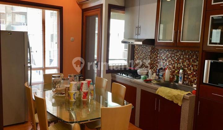 Dijual Apartemen Sudirman Park 3br Plus 1 Full Furnished View Pool 3