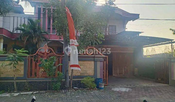 Rumah Mewah dekat jalan Pamularsih Semarang 2 Lantai SHM 2