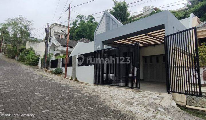 Rumah di Komplek cluster mewah bukit sari semarang 1