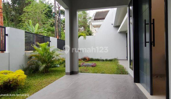 Rumah di Komplek cluster mewah bukit sari semarang 2