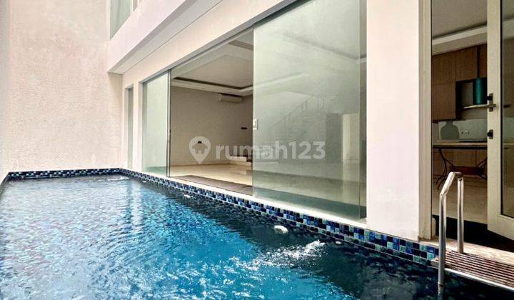 Rumah Modern Lux S.Pool Patal Senayan 3