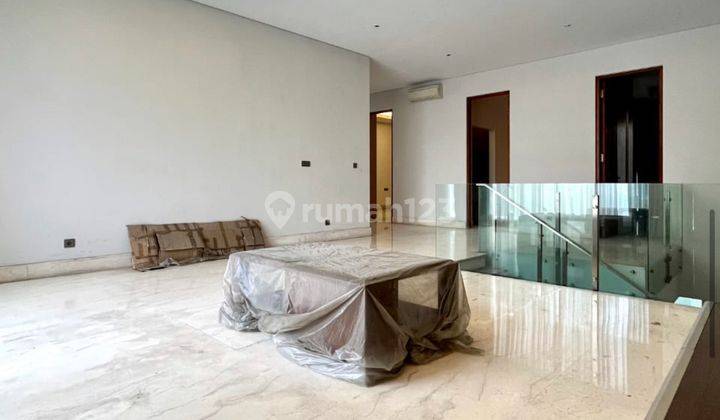Rumah Modern Lux S.Pool Patal Senayan 8