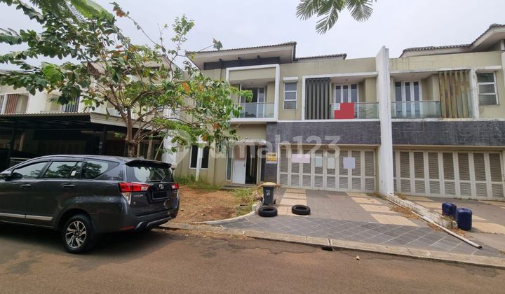 Rumah luas lebar 12 x18 lokasi strategis dekat cbdnya gading serpong