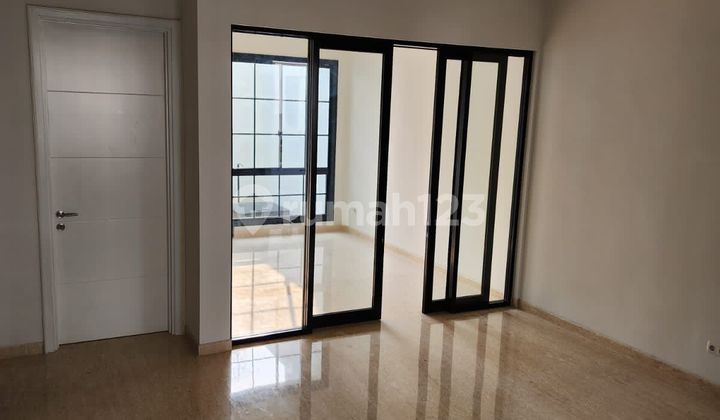 Rumah 3 lantai dekat mall alam sutera dan universitas binus,bunda maria dll 2