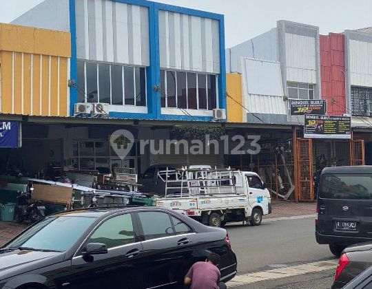 Ruko 2 lantai dekat mall summarecon polsek sekolahan dan toll Ruko 2 lantai dekat mall summarecon polsek sekolahan dan toll