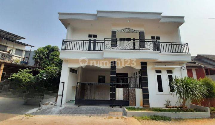 Rumah hook 2 lantai dekat universitas mall dan toll 2