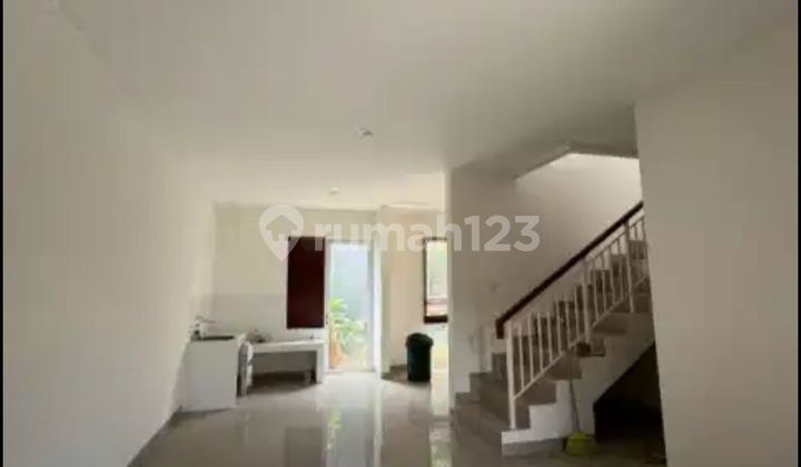 New 2-Story House Near Bsd and Toll 2