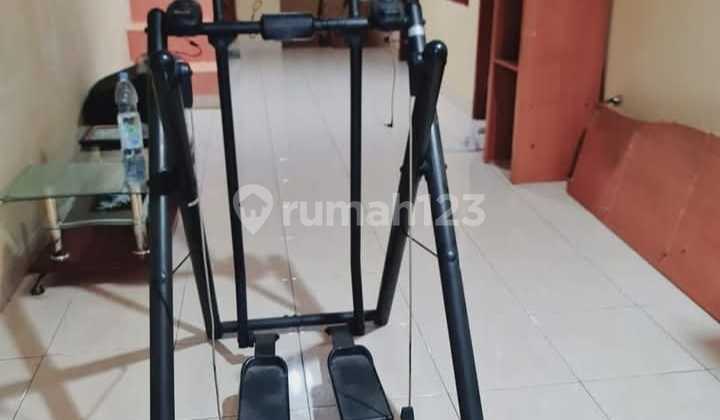 For Quick Sale: 2.5-Story Ready-to-Occupy House in Pinang Indah Gondrong Housing Near Toll Access 2