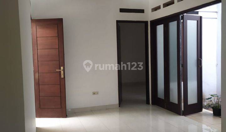 Jual Rumah 1 Lantai di Bendungan Hilir Jakarta Pusat C R 2