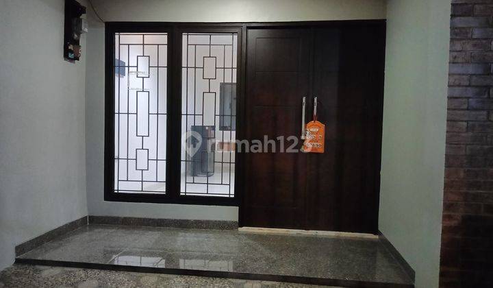 RUMAH BARU RENOVASI DAERAH CIKINI TIDAK BISA MASUK MOBIL 1