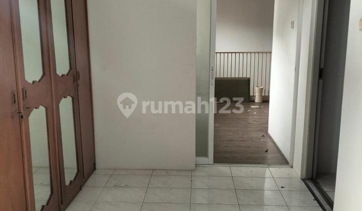 Jual Rumah 1, 5 lantai di Tomang Jakarta Barat (CR) 2