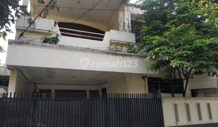 Jual Rumah 3 Lantai di Tomang Jakarta Barat C R  1