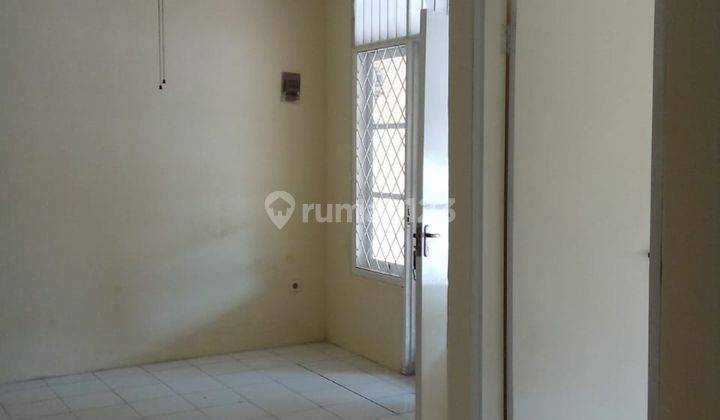 Jual Rumah di Taman Royal Tangerang C R  1