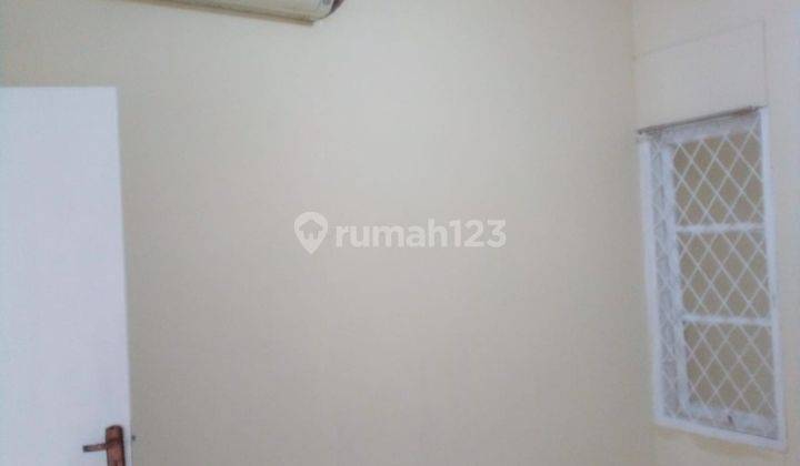 Jual Rumah di Taman Royal Tangerang C R  2