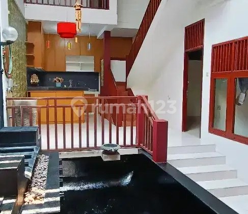 Rent a 2-story house in Mampang, South Jakarta CR