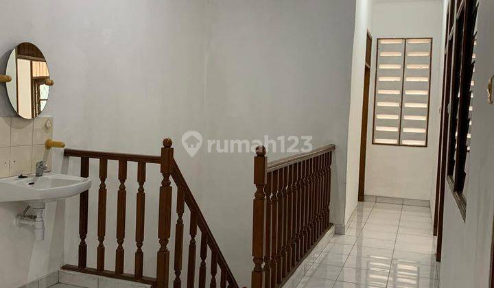 Disewakan Cepat  Rumah 2 Lantai Di Tomang Jakarta Barat Cr  2