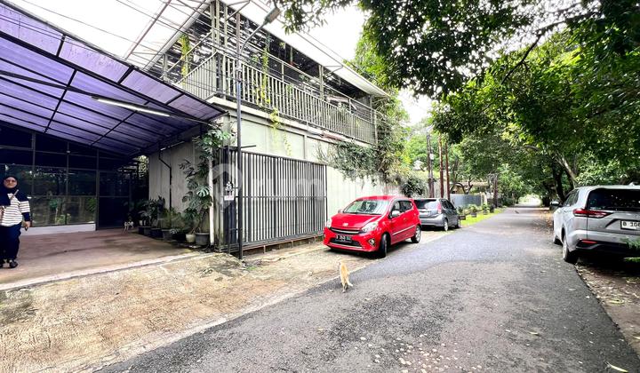 Quick Sale House and Business Place in Pejaten, South Jakarta Quick Sale House and Business Place in Pejaten, South Jakarta