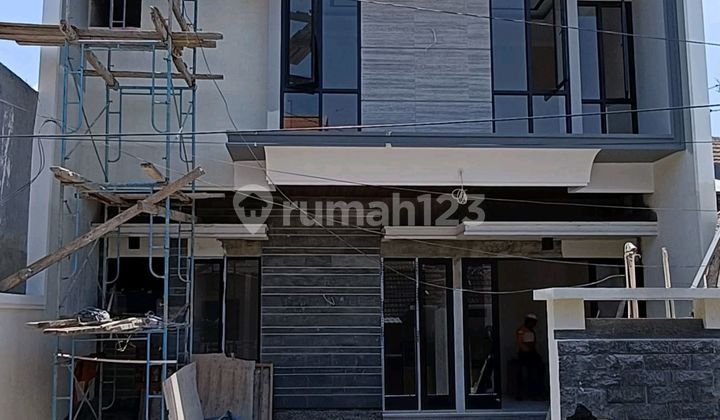 Dijual Rumah Baru Grees 2 Lantai Kontemporer Shm @ Wisma Permai, Mulyosejo 1