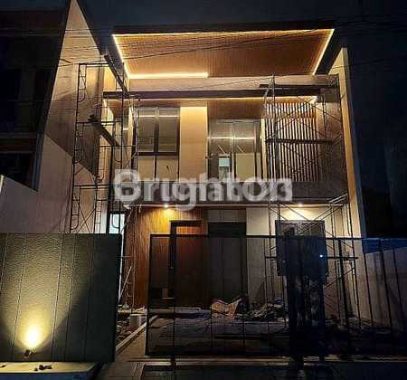 Dijual Rumah Baru Gress Shm @ Manyar Kertoarjo