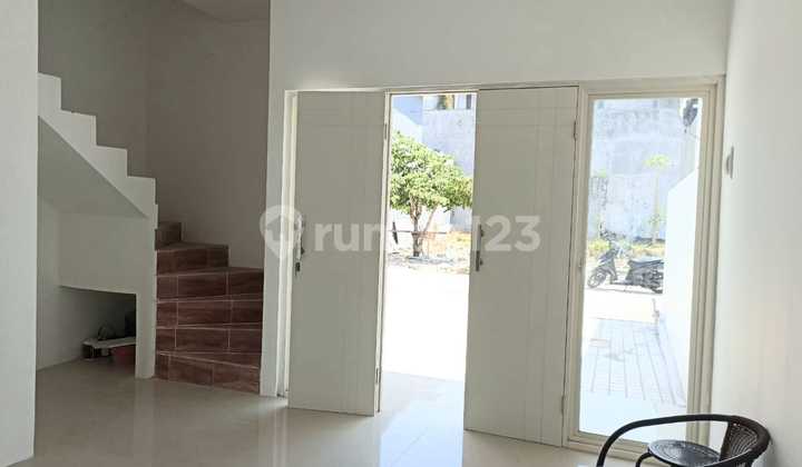 Disewakan/dijual Rumah Baru 2 Lantai Shm @ New Royal, Gunung Anyar 2