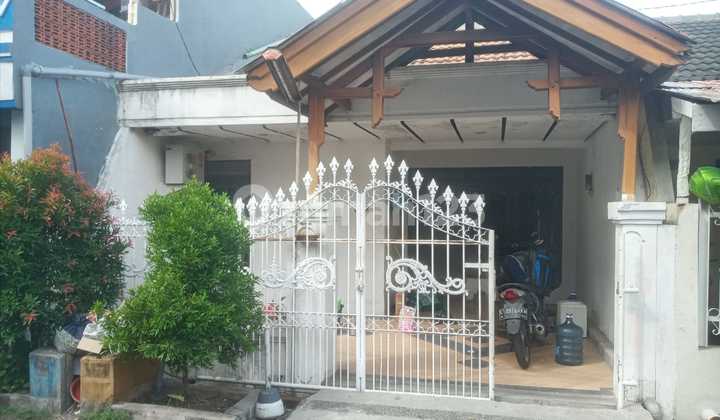 For Rent Fast Move-in Ready House @ Semolowaru Elok