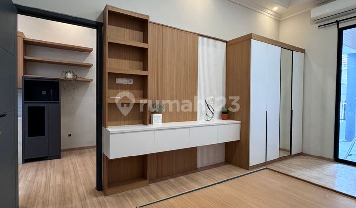 Dijual Rumah Cantik Shm @ Griya Asri, Pakuwon City 2