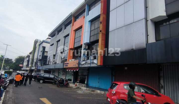 Ruko Bagus Strategis Kawasan Bisnis Roxy Cideng Jakarta Pusat