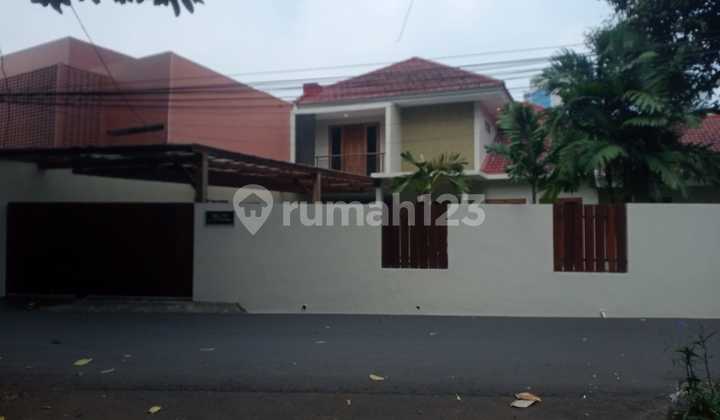 Rumah Bagus Strategis Jalan Menteng Dalam Jakarta Selatan
