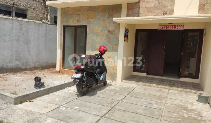 Rumah Town House Bsgus Jl Bulak Wangi Ciputat 2