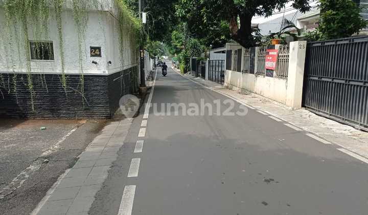 Luxury House on Gaharu Street, Cipete, Cilandak, Private Pool, South Jakarta 2