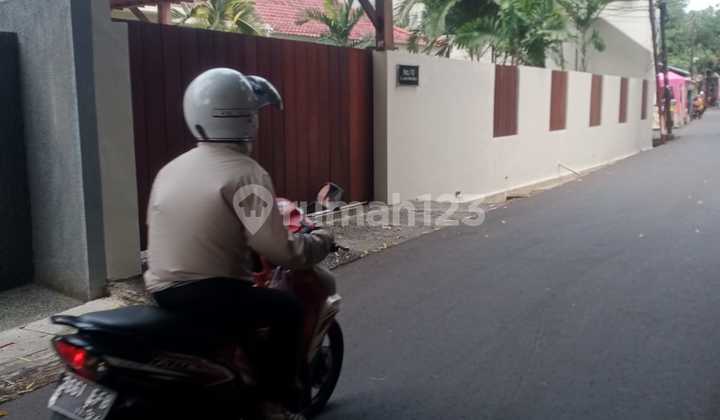 Rumah Bagus Strategis Jalan Menteng Dalam Jakarta Selatan 2