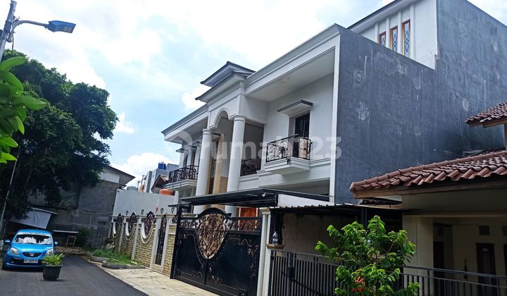 Rumah Mewah Palmerah Dekat Kampus Binus Jakarta Barat 2
