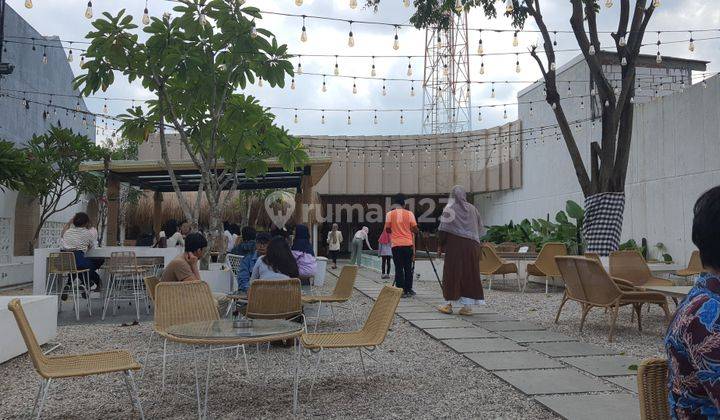 Cafe Artistik Modern di Raya Gayung Kebon Sari Surabaya Selatan 2