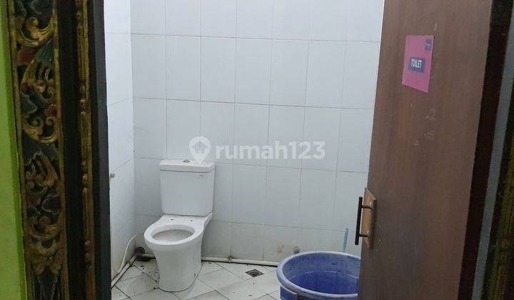 Rumah 2 Lantai di Jalan Barito Surabaya 11