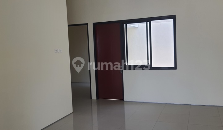 Rumah Minimalis Pojok di Grand Royal Regency Sidoarjo 2